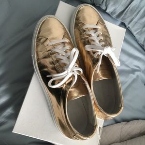 Women’s common projects Sz. 38 or women’s 8